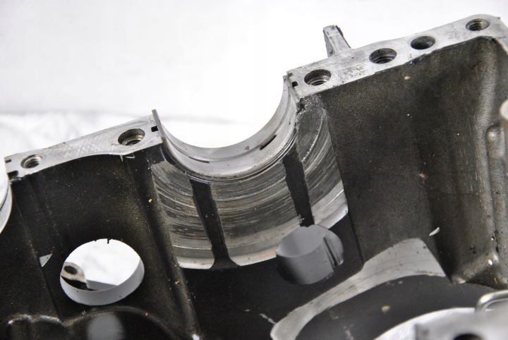 CARTER BLOC MOTEUR SUZUKI VZR 1800 INTRUDER VLR