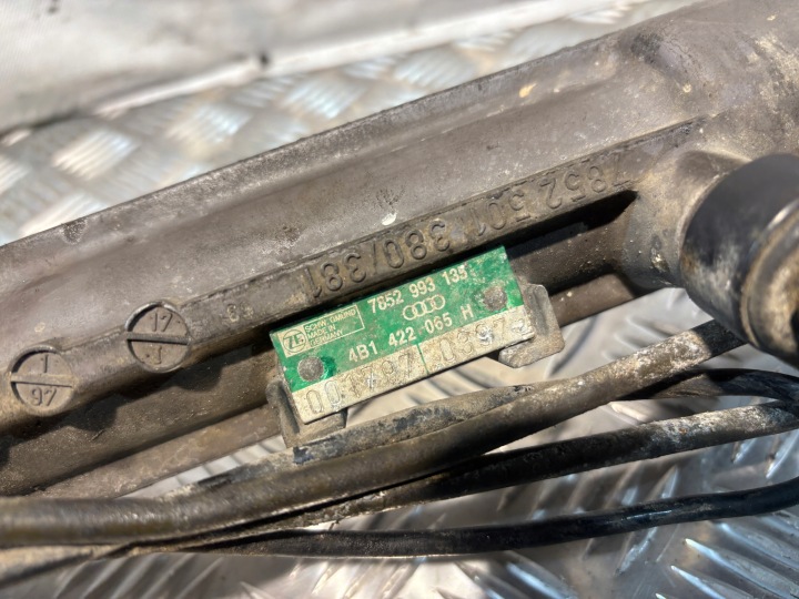 CRÉMAILLÈRE DE DIRECTION AUDI A6 C5 2,8B 4B1422065H