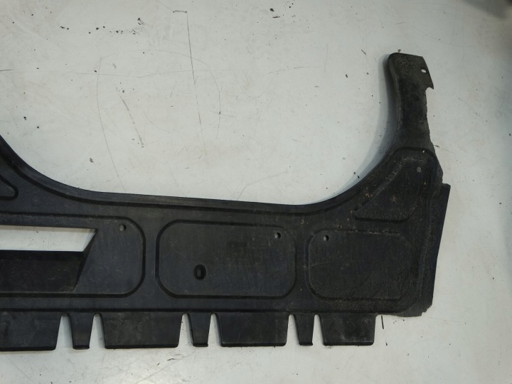 PROTECTION SOUS MOTEUR INFÉRIEURE VW SKODA AUDI 6Q0825237R