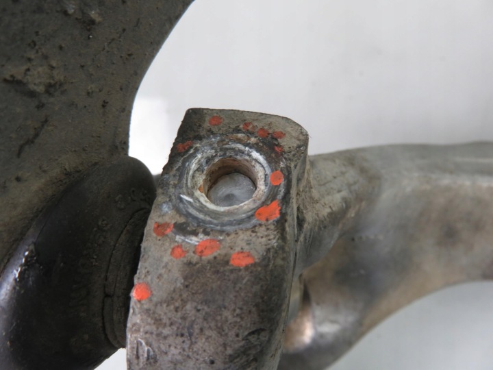 ROTULE DE DIRECTION MOYEU AVANT DROITE AUDI A8 D3 4.0 TDI ASE 4E0258G