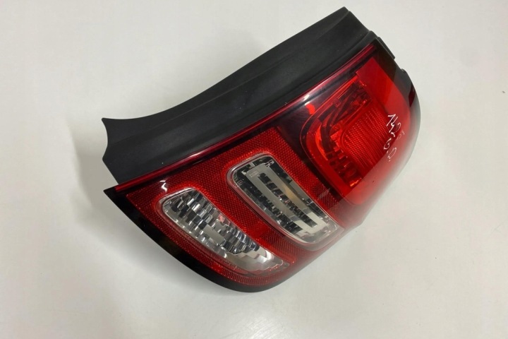 PHARE DROITE ARRIÈRE CITROËN C3 II 9673805280 1.1L GASOLINE 44KW 2011