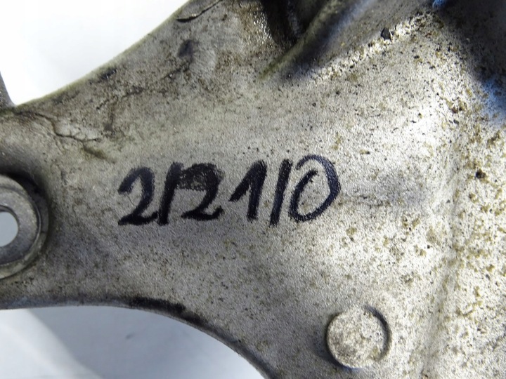 POIGNÉE SUPPORT FILTRE HUILES AUDI VW GOLF VII 2.0 TFSI 06L903143A