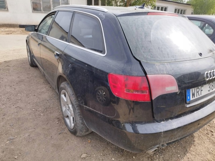 AUDI A6 POMPE HUILES 2005 2.4L 06E109361F