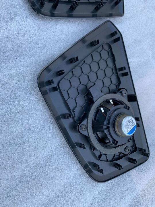 BANG OLUFSEN PROTECTION HAUT-PARLEURS ARRIÈRE ENSEMBLE AUDI A3 8Y5035406 8Y5035405
