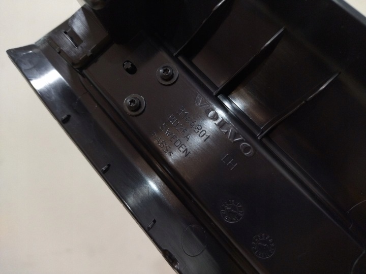 31448016 REVÊTEMENT MOULURE SEUIL AVANT GAUCHE VOLVO XC60 II