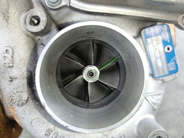 TURBINE AUDI A6 C6 53049900054 BV50 A2C53308523 BORG WARNER 3.0