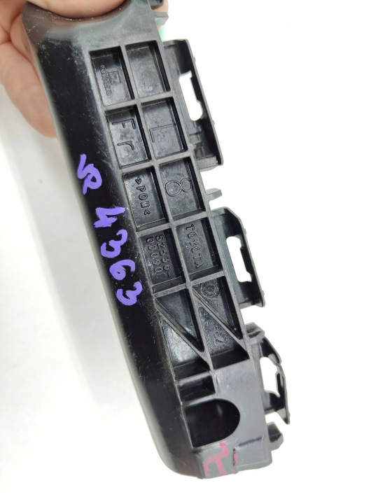 GLISSIÈRE FIXATION PARE-CHOCS GAUCHE AVANT TOYOTA YARIS III 52536-0D090