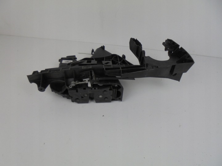 SERRURE DE PORTE GAUCHE AVANT 30753655 VOLVO S40 II V50