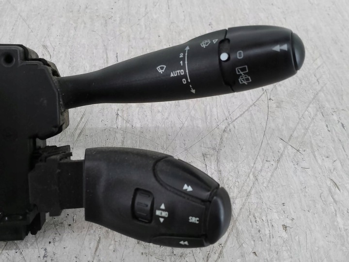 COMMUTATEUR COMPOSITE CITROEN XSARA PICASSO 96605656XT COM2000 1.6 HDI