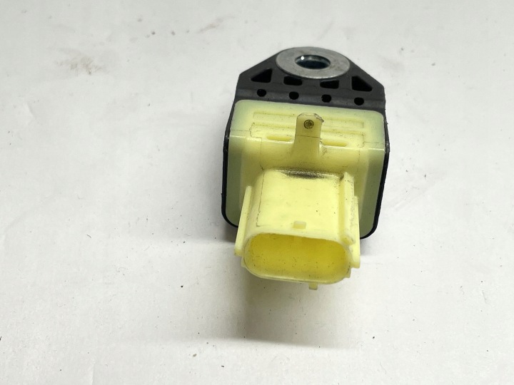 SUBARU XV CAPTEUR ZDERZENIOWY AIRBAG 98237FJ000 2016
