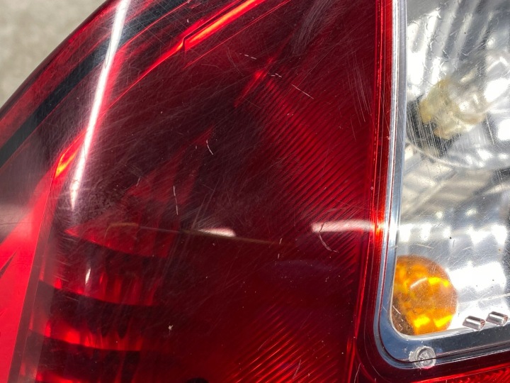 OPEL CORSA D 1300CM3 2011 GAUCHE CÔTÉ PHARE ARRIÈRE BERLINE COMPACTE 13269050