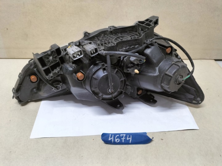 MITSUBISHI ASX PROJECTEUR GAUCHE (SZCZECIN-GORZOW- POZNAŃ 4674