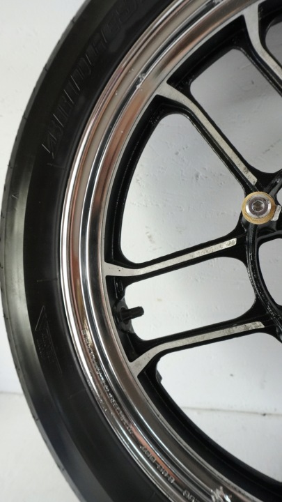 HONDA MAGNA VF 1100 V65 SC12 KOLO JANTE AVANT