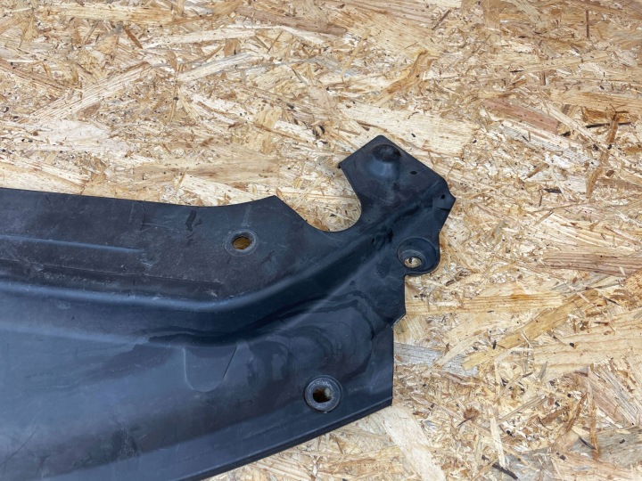 PROTECTION REVÊTEMENT PANNEAU AVANT NISSAN PULSAR 62322-3ZL0A 2014-