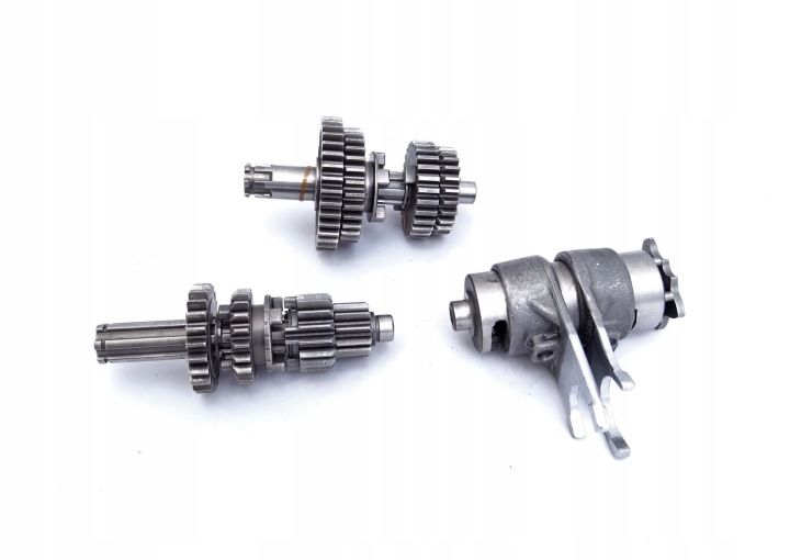 COUVERCLES PIGNONS ATV 110/125 PETIT NOIR TZ MOTEUR HORIZONTAUX AVEC OZNACZENIEM 139F
