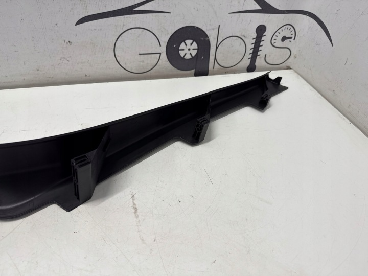 AUDI A4 S4 B9 2016 MOULURE BANQUETTES ARRIÈRE SEUIL GAUCHE ARRIÈRE