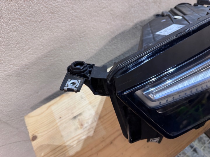 SEAT ATECA LIFT COMPLET LED PHARE GAUCHE AVANT ORIGINE EUROPE 576941031B