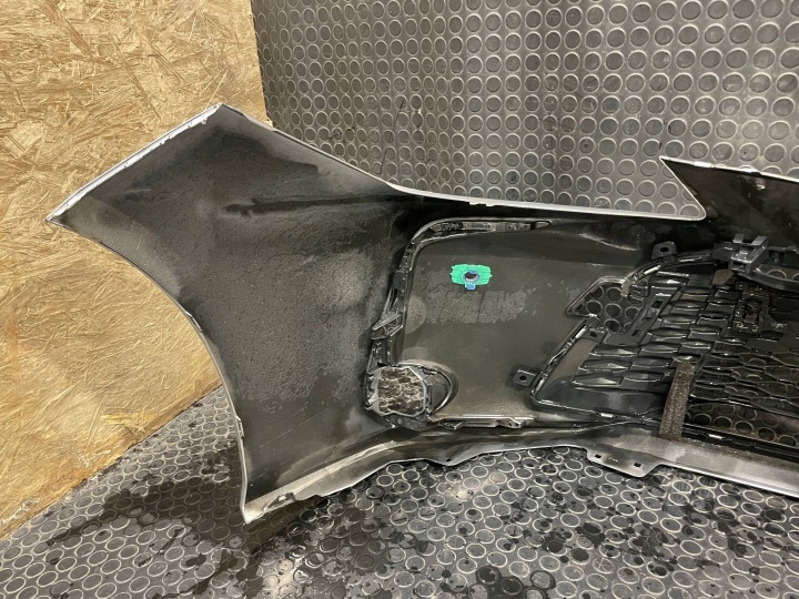 TOYOTA COROLLA XII 12 E21 LIFT 22- BERLINE PARE-CHOCS AVANT AVANT