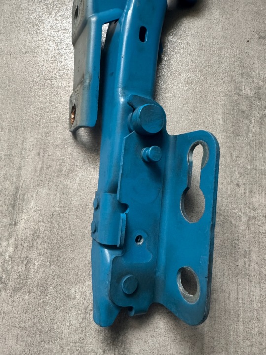 CHARNIÈRE CAPOTS GAUCHE VOLVO V40 II 2012-2018R W-WA 31385071