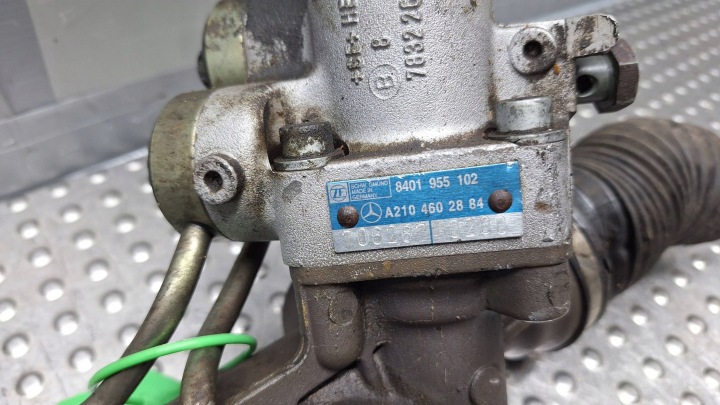 CRÉMAILLÈRE DE DIRECTION A2104602884 MERCEDES E-KLASA W210