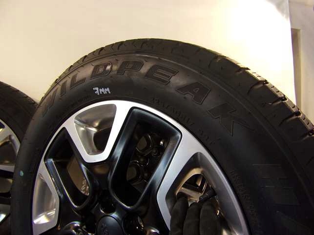 JEEP COMPASS II 17- RUEDAS LLANTAS DE ALUMINIO 17X6.5 ET40 225/60R17 5VC26TRMAA 