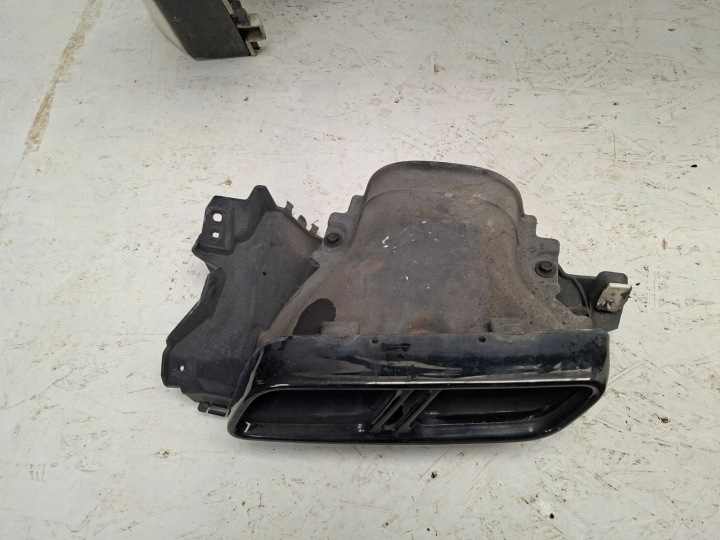 PARE-CHOCS ARRIÈRE MERCEDES E-KLASA UNIVERSEL W213 6.3 AMG CARBONE 2016- A2138850301