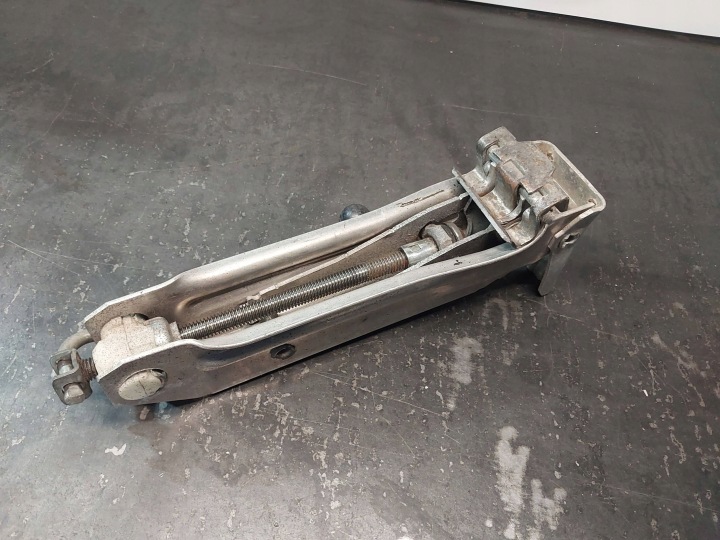 CRIC INSERT VW AUDI 8L0011031A