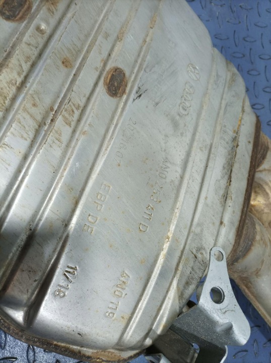 AUDI A8 D5 3.0 TFSI ÉCHAPPEMENT SILENCIEUX CENTRAL 4N0253411D