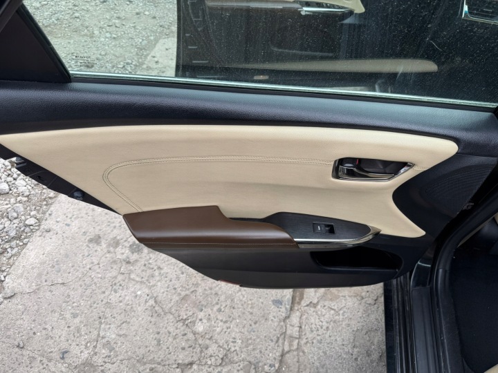 COLLECTEUR PORTES GAUCHE ARRIÈRE ARRIÈRE GARNITURE CUIR TOYOTA AVALON XX40 12-18 EUROPE