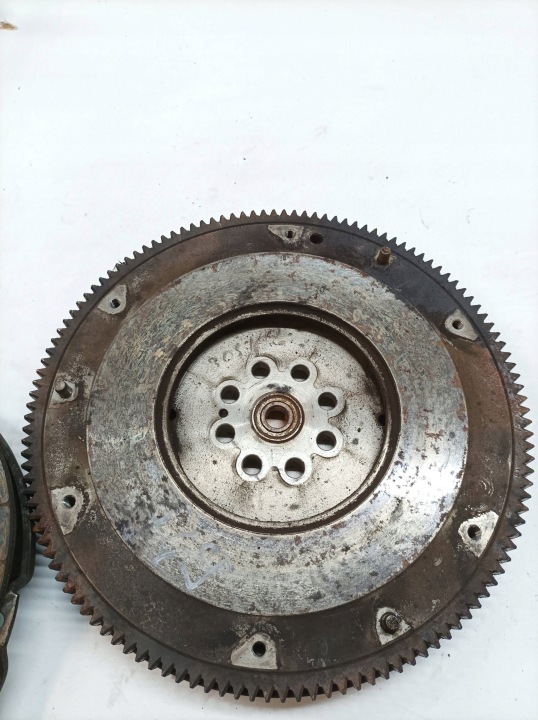 EMBRAYAGE 2.7 D KIA K2700 II (1997 – 2004)