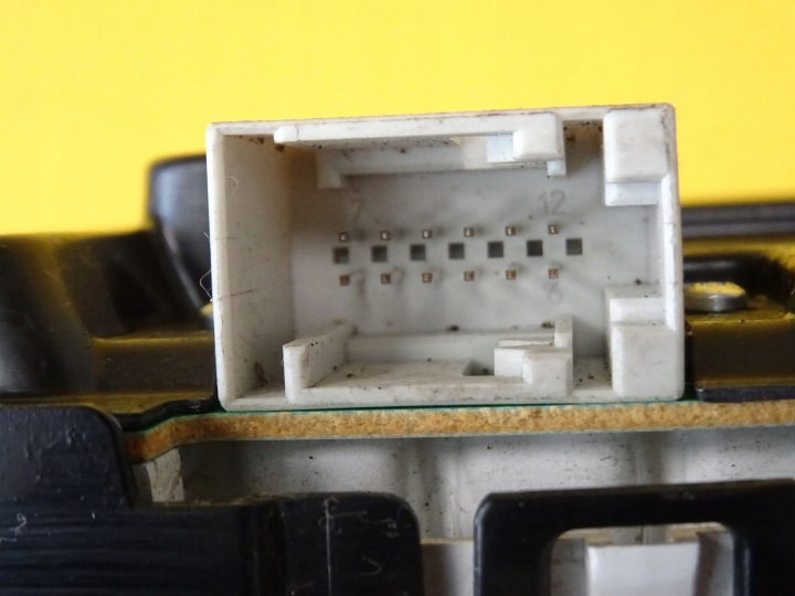 COMPTEUR COMPTEUR TABLEAU DE BORD OPEL VECTRA C 1.9 DIESEL 13278724TD NR872