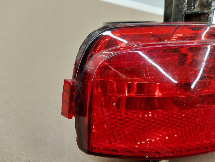 PHARE ARRIÈRE DROITE RÉFLECTEUR RENAULT LAGUNA III BERLINE COMPACTE