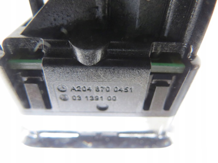 BOUTON VITRE MERCEDES W204 CDI 2.2 A2048700451