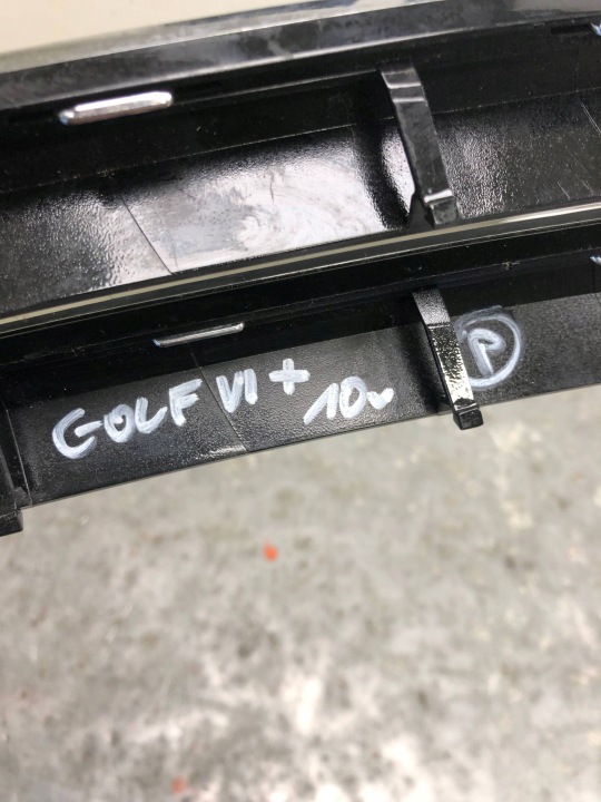 GRILLE CALANDRE VW GOLF VI PLUS 5M0853655E