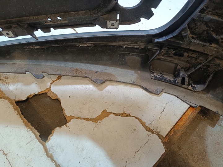PARE-CHOCS GLISSIÈRE VW GOLF VII LIFT 5GE AVANT NR M814