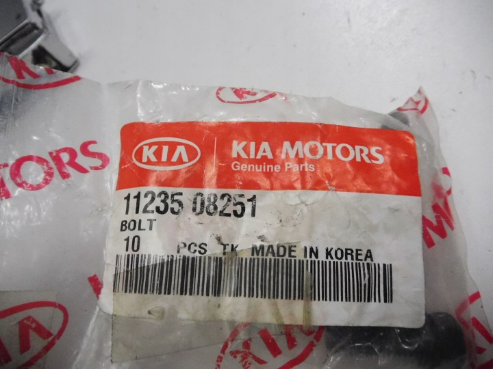 VIS ROUES POULIE HYUNDAI SONATA OE 11235 08251