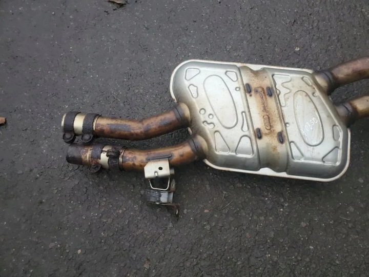 SILENCIEUX AUDI A8 D2 (4D2, 4D8) 4H0253611 4.2L GASOLINE 2011
