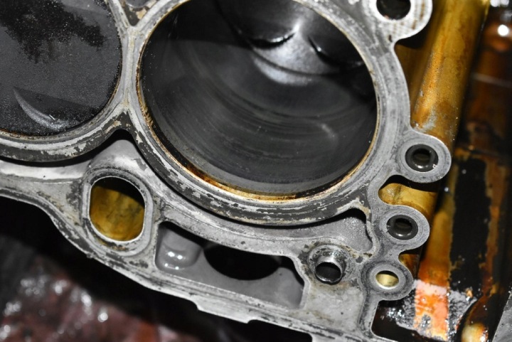 BLOC BAS MOTEUR ARBRE N46B20BY BMW E90 E91 2.0I 129 KM 04-10
