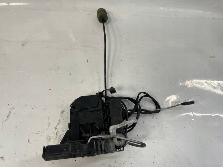 MERCEDES-BENZ W219 SERRURE DE PORTE GAUCHE AVANT 004133112637