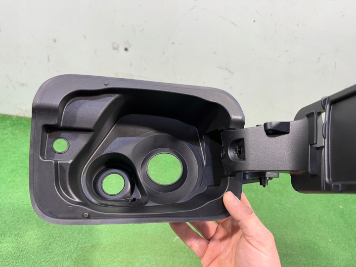 SEAT ATECA LIFT SKODA KAROQ LIFT GOULOTTE DE REMPLISSAGE DE CARBURANT CLAPET 575809702