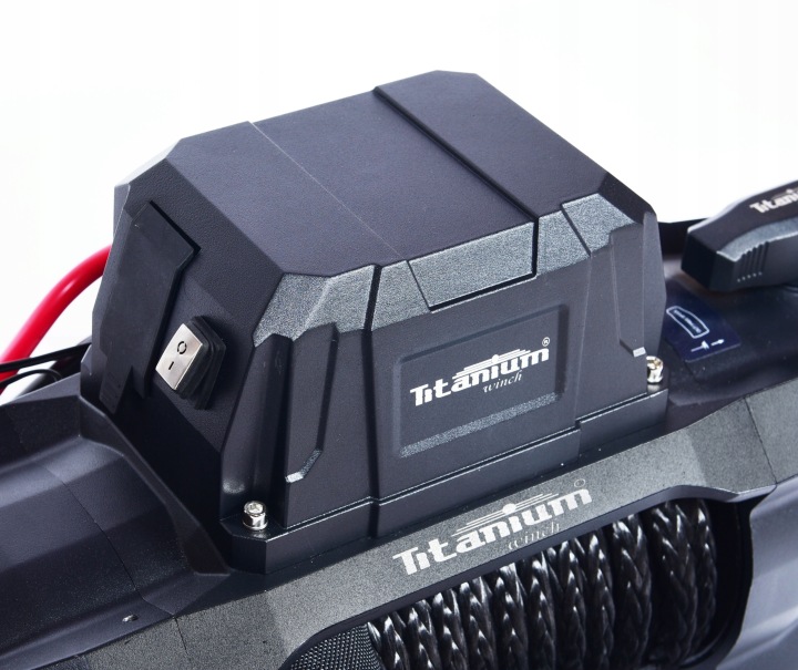 WYCIAGARKA TITANIUM WINCH HUNTER 13000 LBS 12V 5,9T ARRÊT ROAD REMORQUE