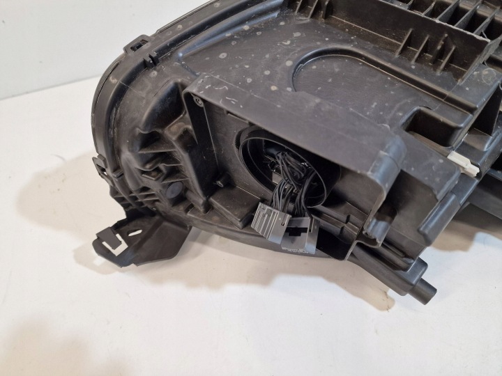 PROJECTEUR AVANT CÔTÉ GAUCHE VOLVO XC90 MID 32404719