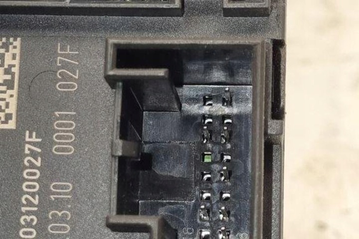 MODULE ARRIÈRE DROITS PORTES AUDI A4 (8EC, B7) 8K0959792J 2.0L DIESEL 2008