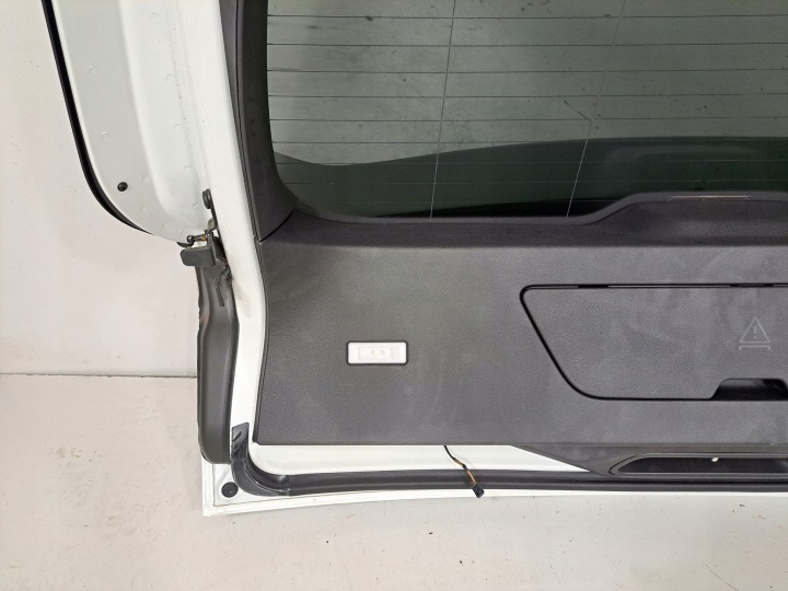 BMW X7 G07 2023 ARRIÈRE ARRIÈRE COUVERCLES DE COFFRE COUVERCLES DE COFFRE
