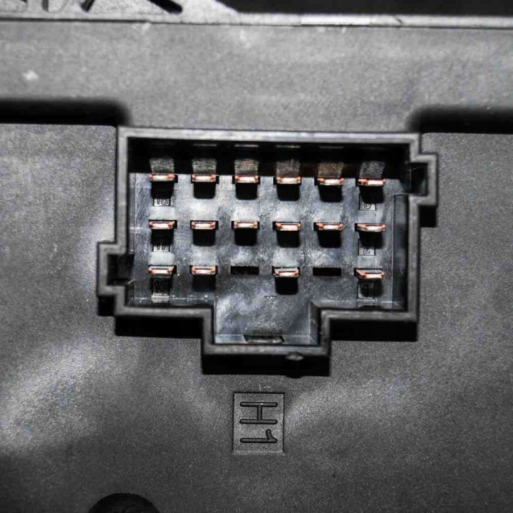 BOÎTE FUSIBLES VW CRAFTER 30-50 FLATBED (2F_) 9065450201 2929507