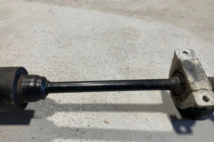 STABILISATEUR ARRIÈRE BMW 5 (F10) 6775206 4.4L GASOLINE 2013