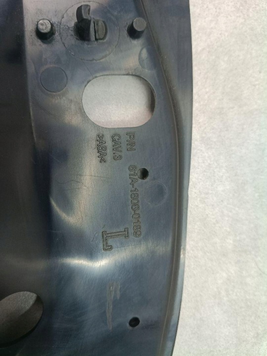 JEEP GRAND CHEROKEE WK 05-10 PROTECTION PHARES GAUCHE AVANT 61A–1808–0189