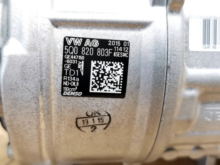 COMPRESSEUR DE CLIMATISATION CLIMATISATION VW PASSAT B8 5Q0820803F NEUF ORIGINAL