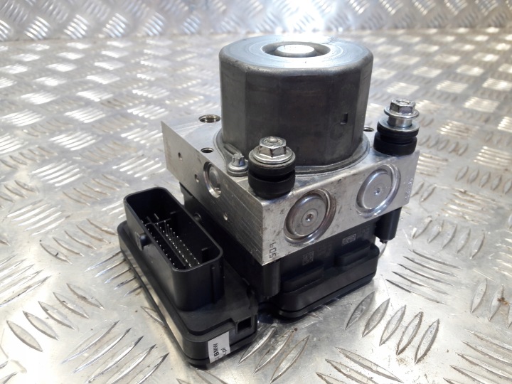 MERCEDES B W246 POMPE CONTRÔLEUR ABS A0004310500