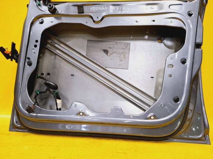 PORTES DROIT AVANT DROIT AVANT VW TOURAN I 03-06 LAK: LA7X NR234